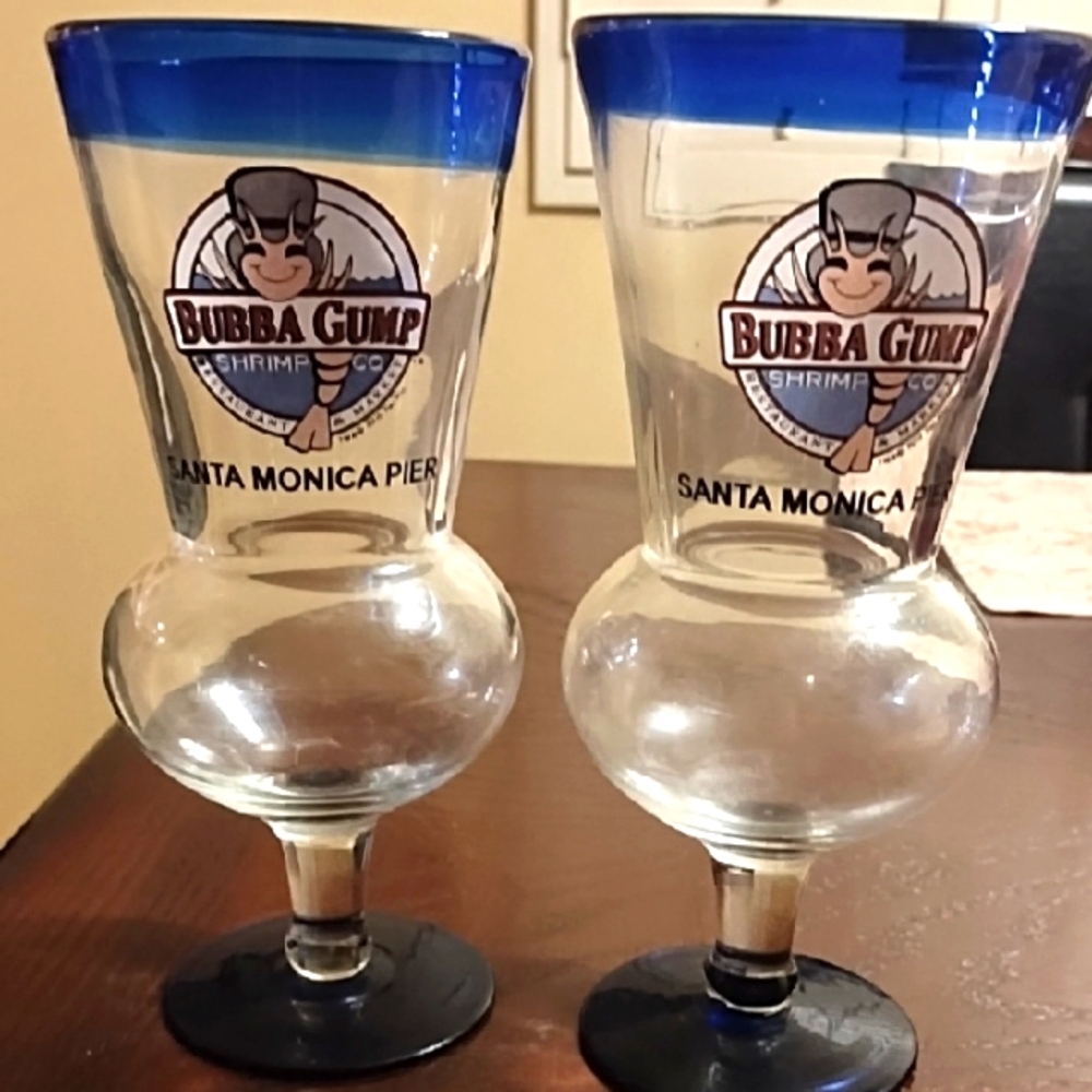 Bubba Gump 2 Glass Shrimp. New, No Tags.